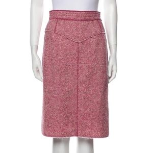 Marc Jacobs tweed pencil skirt knee length ruffle hem in pink